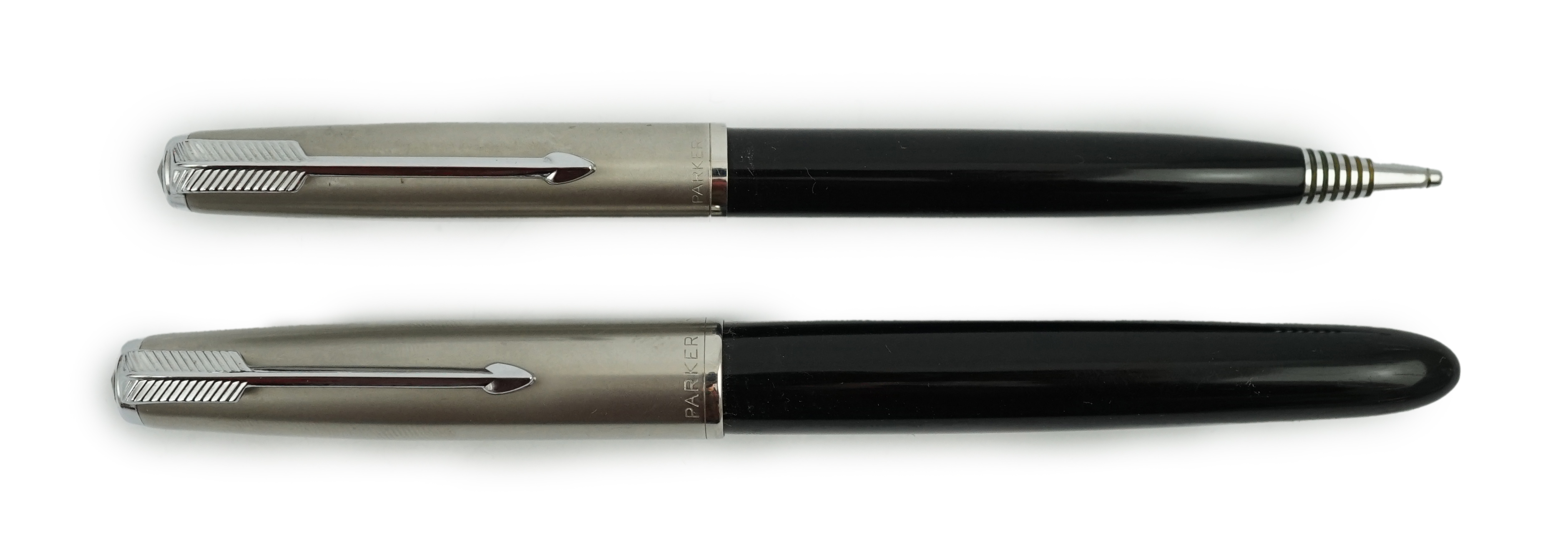 A Parker '51' Aerometric fountain pen and pencil set in black